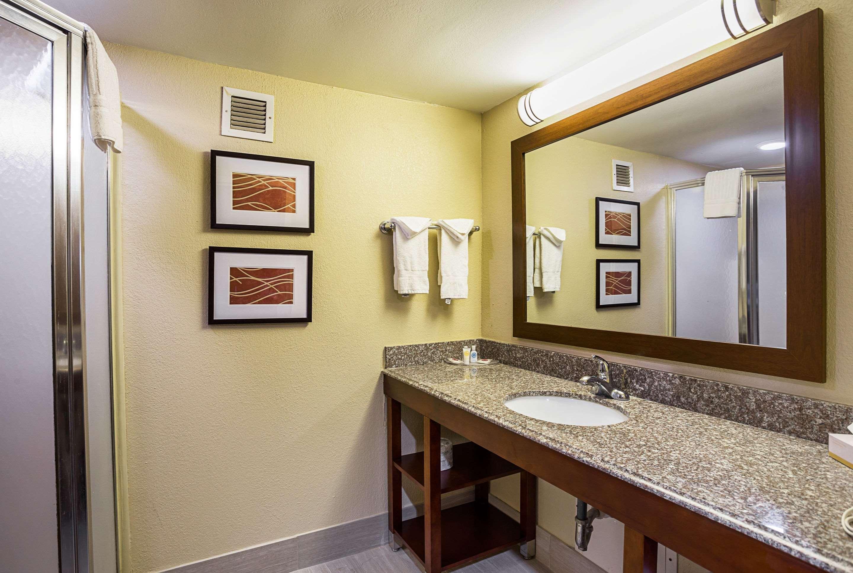Comfort Area Inn 3*